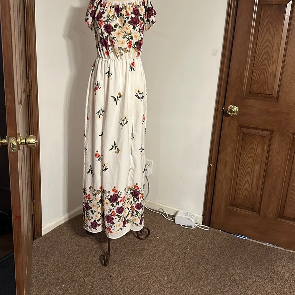 Floral Off-Shoulder Maxi Dress